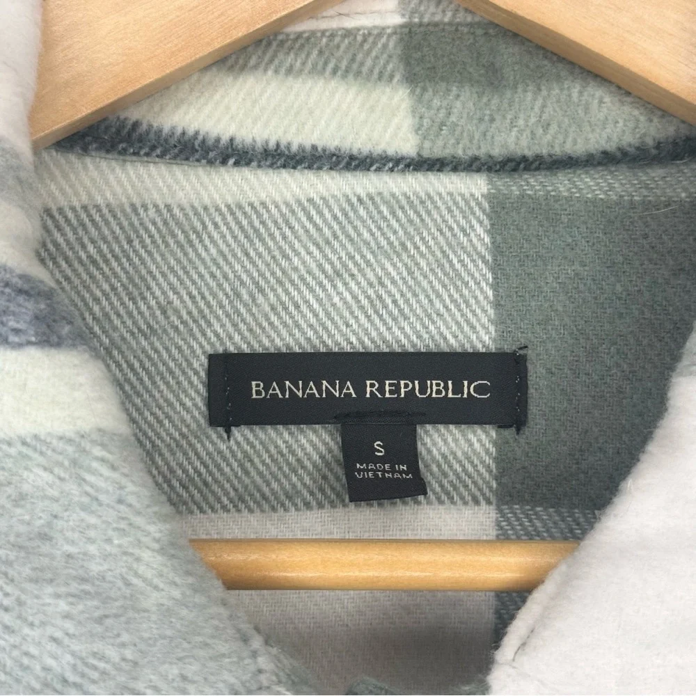 Banana Republic Green and White Plaid Utility Jacket - Picture 9 of 12